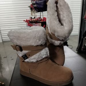 Guess boots